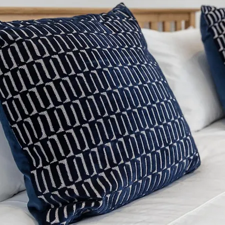 Finest Retreats - No15 Belle House Файли