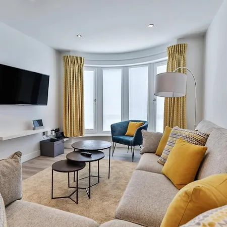 Finest Retreats - No15 Belle House Apartment Filey